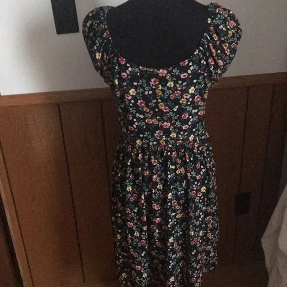 No Boundaries Asymmetrical Floral Dress Large - Picture 4 of 6